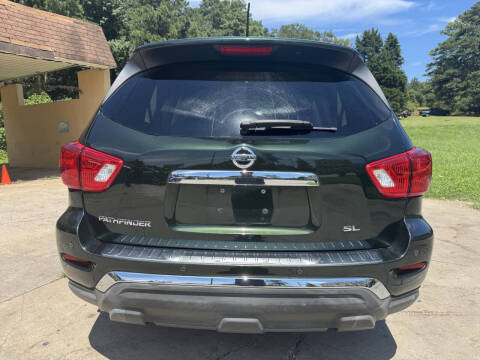 2018 Nissan Pathfinder Platinum