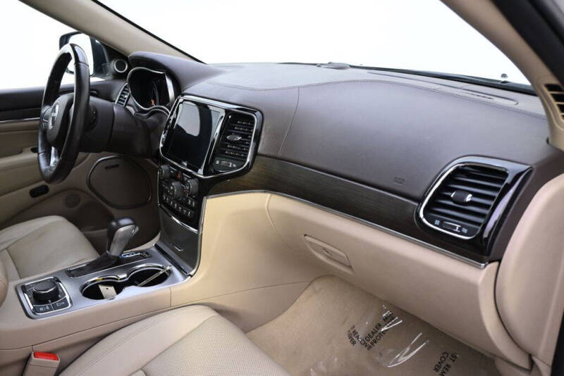 2020 Jeep Grand Cherokee Overland