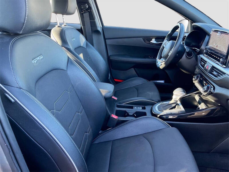 2023 Kia Forte GT-Line