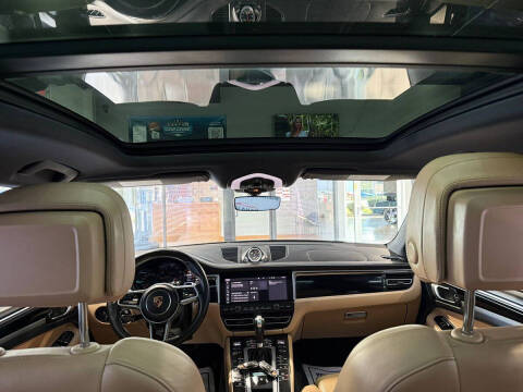 2020 Porsche Macan
