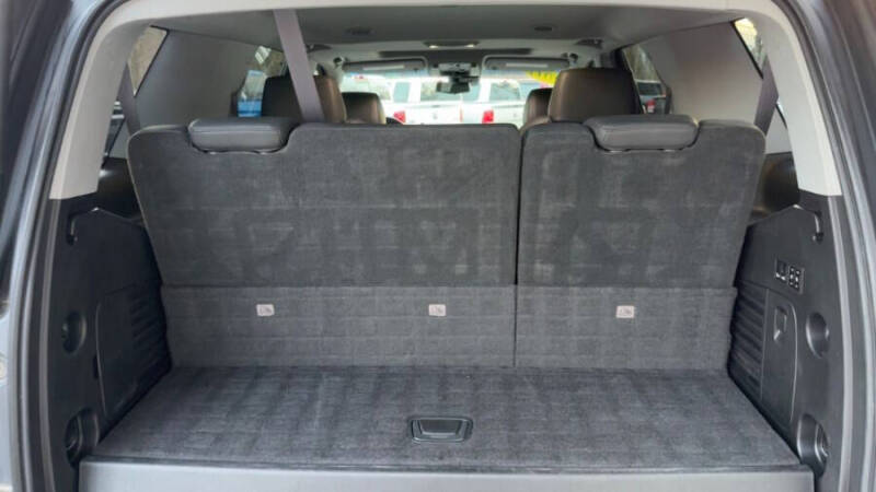 2017 Cadillac Escalade Luxury