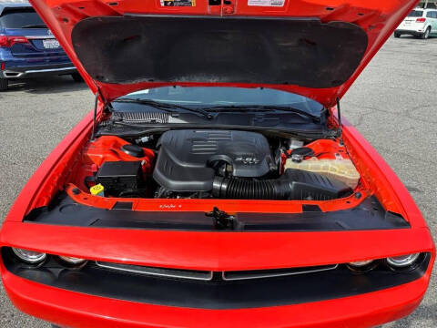 2021 Dodge Challenger SXT