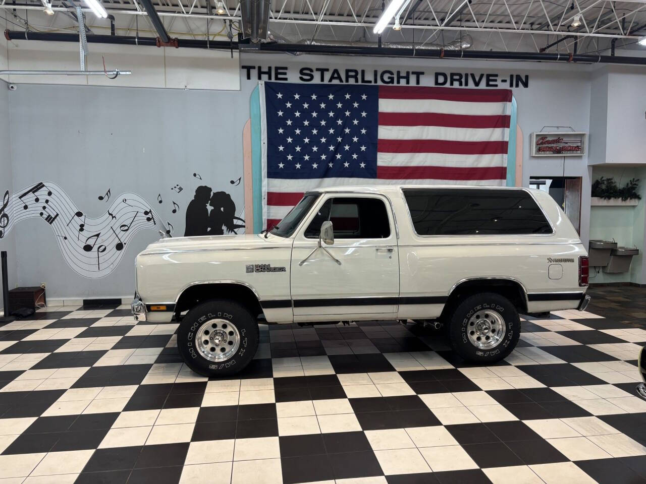 1985 Dodge Ramcharger 12