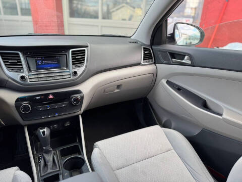 2018 Hyundai Tucson SE