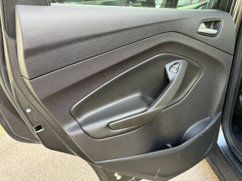 2015 Ford C-MAX Hybrid SE