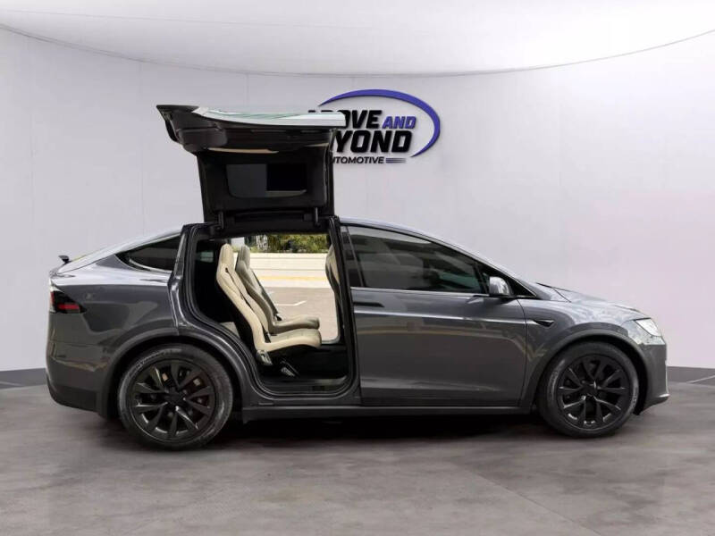 2023 Tesla Model X Standard Range