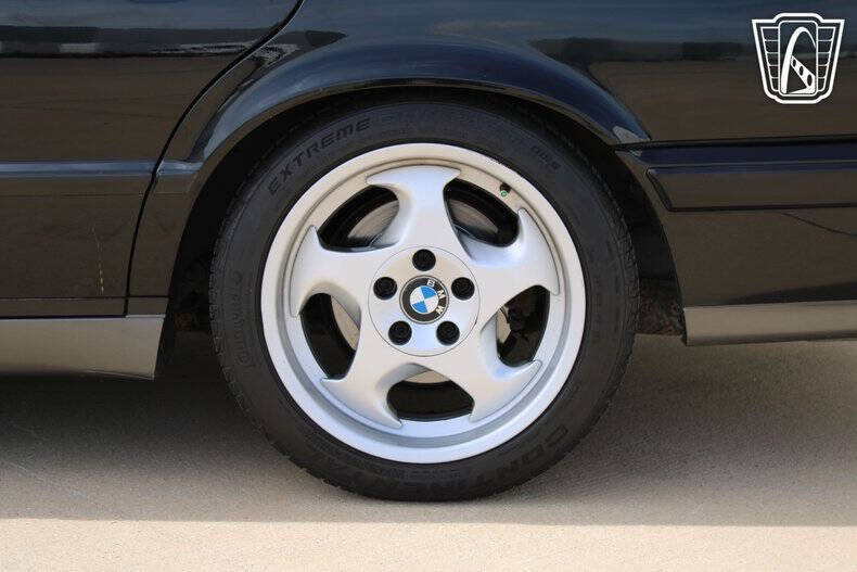 1991 BMW M5