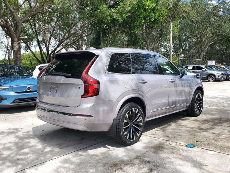 2026 Volvo XC90 B5 Plus 7P