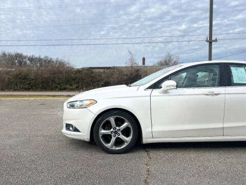 2014 Ford Fusion SE