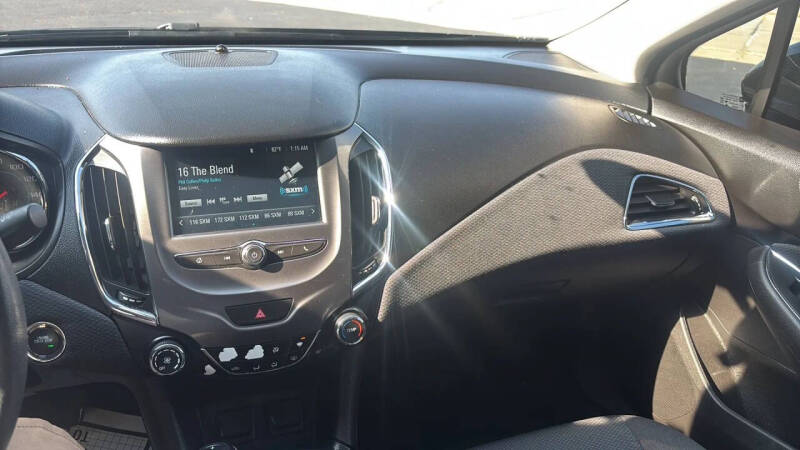 2018 Chevrolet Cruze LT Auto