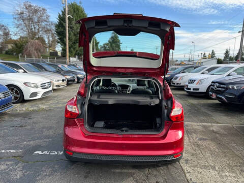 2012 Ford Focus SEL