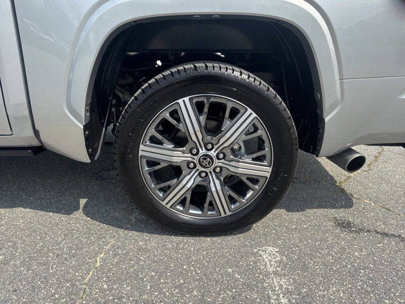 2024 Toyota Tundra Capstone HV