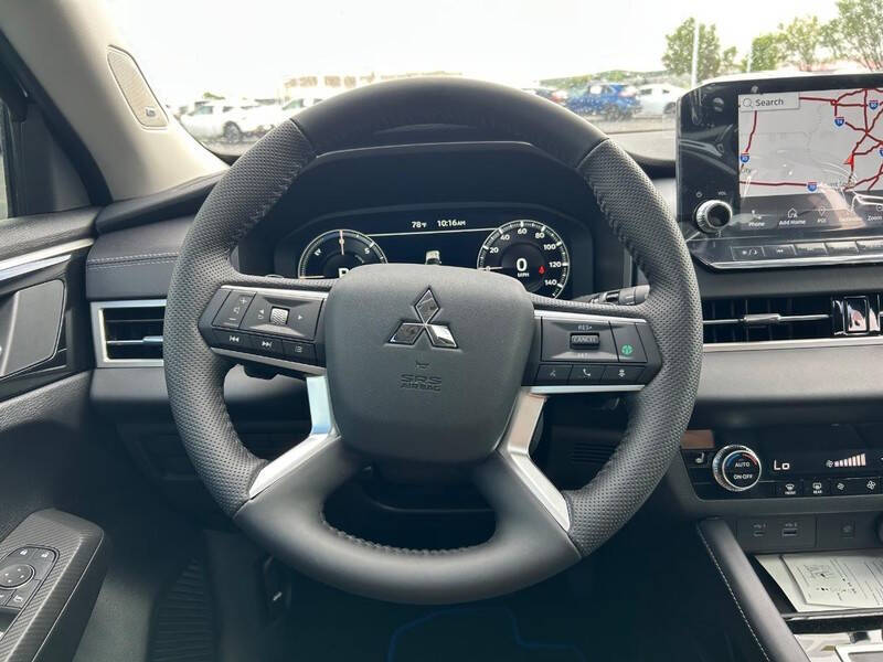 2025 Mitsubishi Outlander PHEV SE
