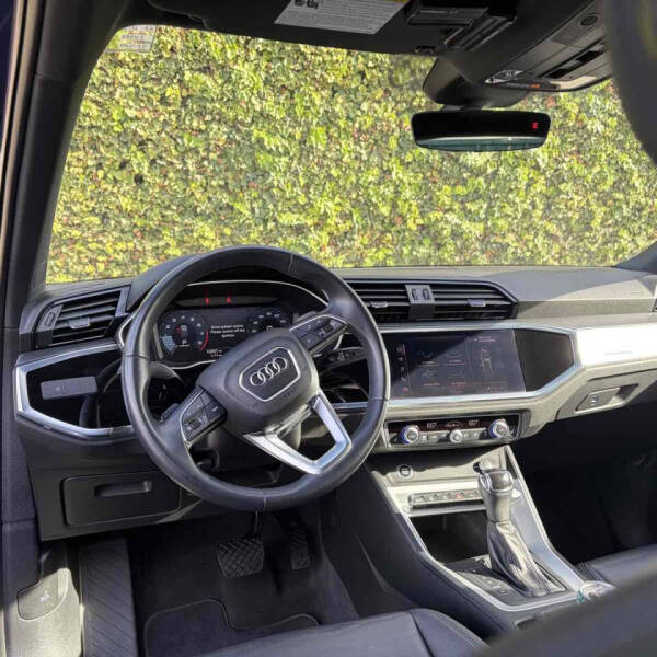 2021 Audi Q3 quattro S line Premium 45 TFSI