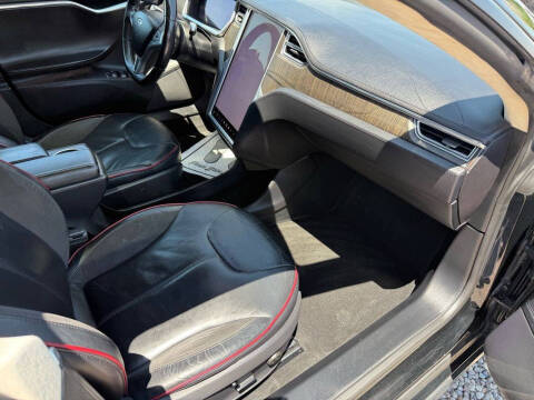 2013 Tesla Model S Performance