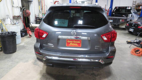 2019 Nissan Pathfinder SL