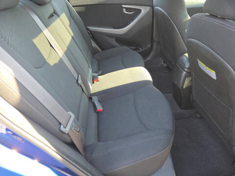 2015 Hyundai Elantra SE