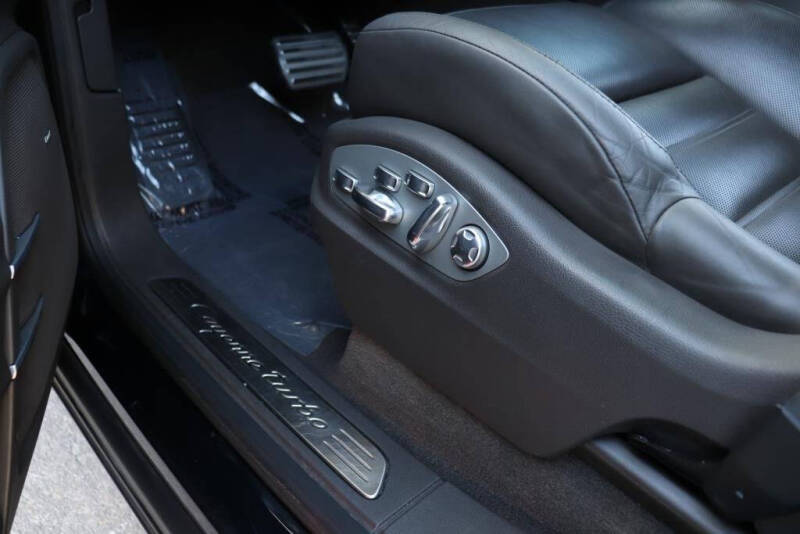 2015 Porsche Cayenne Turbo