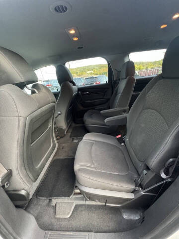 2015 GMC Acadia SLE-2