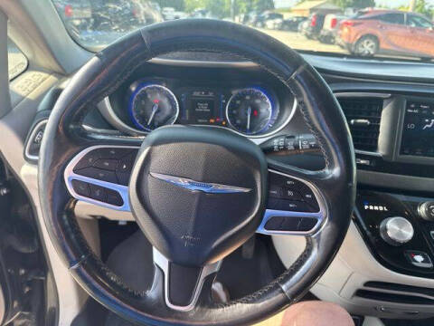 2020 Chrysler Pacifica Touring L