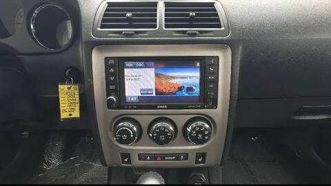 2014 Dodge Challenger SRT8