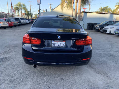 2014 BMW 3 Series 320i