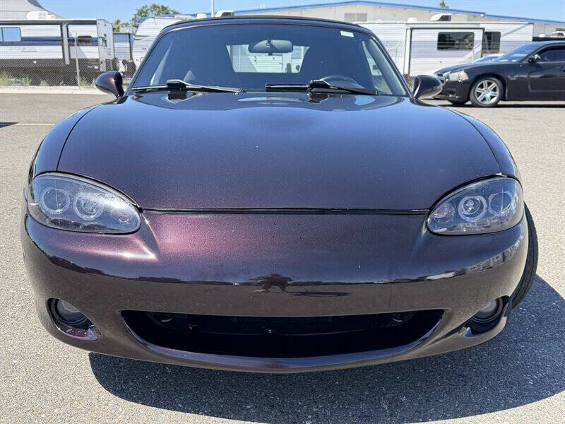 2005 Mazda MX-5 Miata