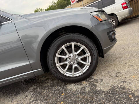 2012 Audi Q5 2.0T quattro Premium Plus