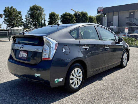 2014 Toyota Prius Plug-in Hybrid Advanced