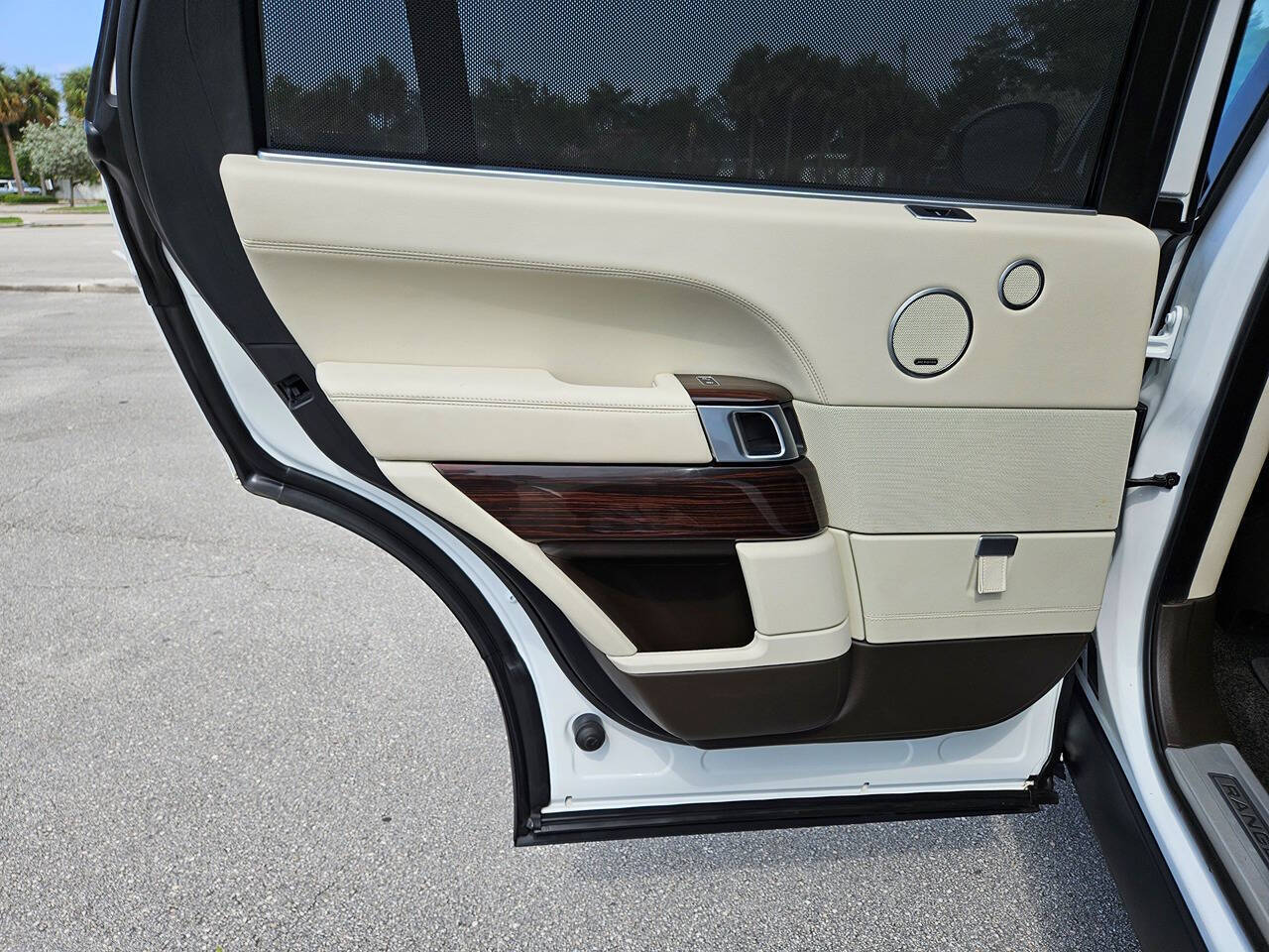 2014 Land Rover Range Rover 42