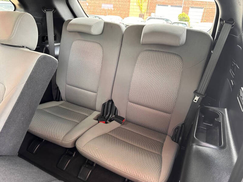 2017 Hyundai Santa Fe SE