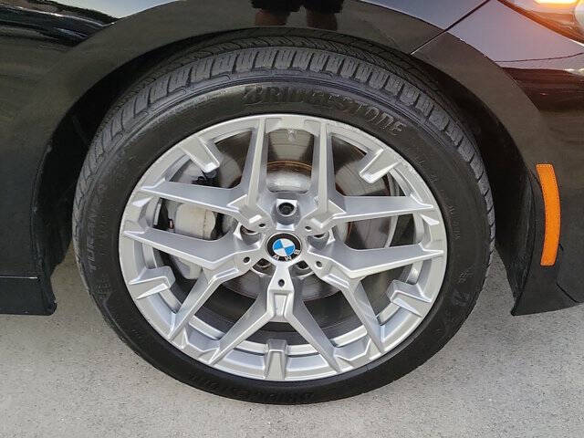 2025 BMW 3 Series 330i