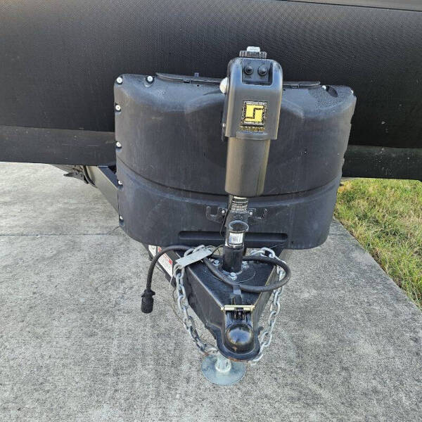 2022 Winnebago 240ML Transcend Xplore