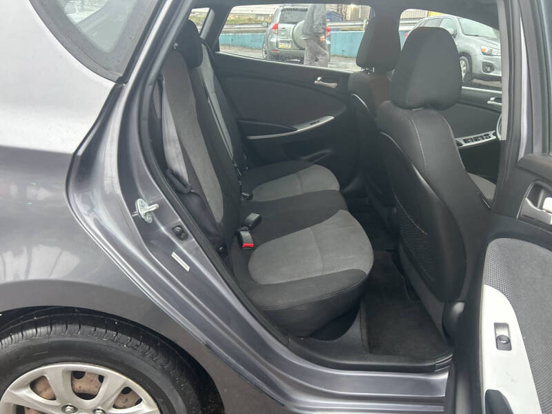 2013 Hyundai Accent GS