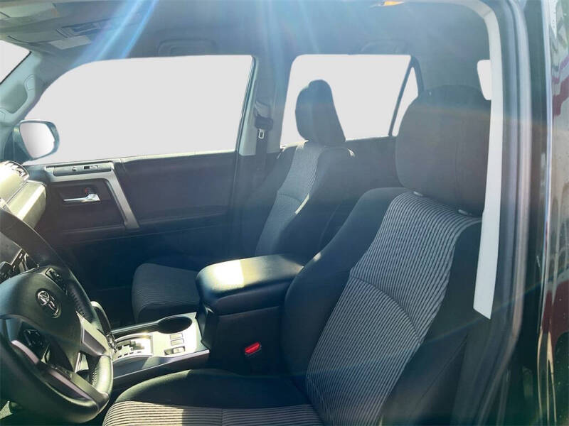 2022 Toyota 4Runner SR5