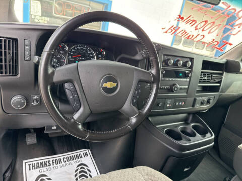 2022 Chevrolet Express 2500