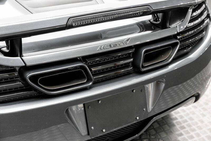 2013 McLaren MP4-12C