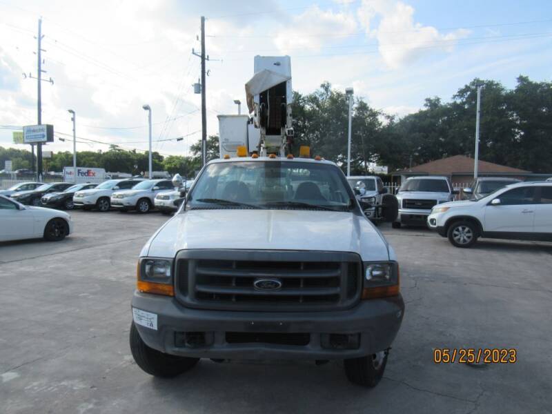 2000 Ford F-550 Super Duty for sale at Lone Star Auto Center in Spring TX