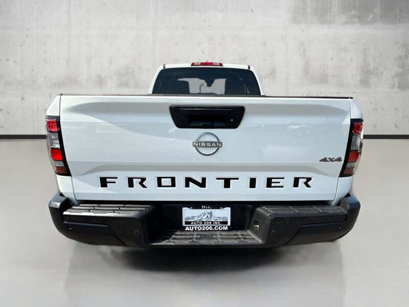 2023 Nissan Frontier S