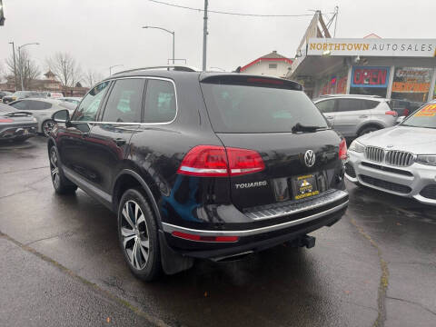 2017 Volkswagen Touareg V6 Wolfsburg