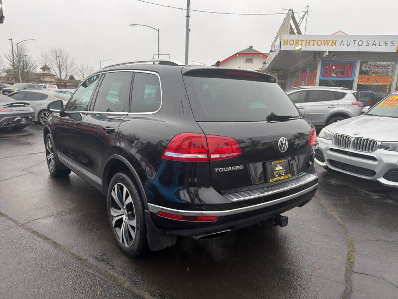 2017 Volkswagen Touareg V6 Wolfsburg