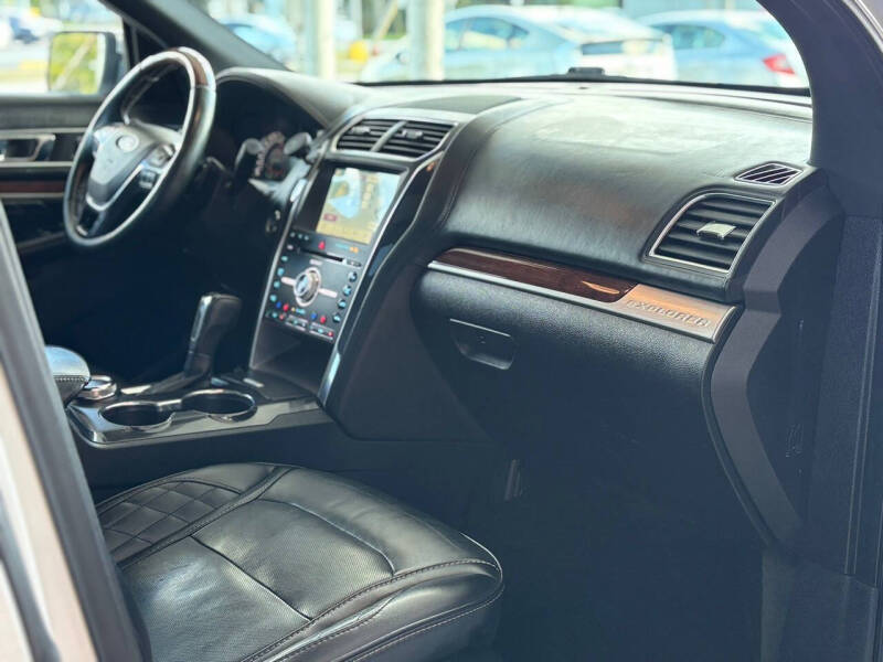 2018 Ford Explorer Platinum