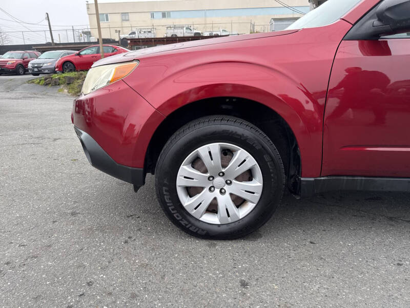 Used 2010 Subaru Forester X with VIN JF2SH6AC1AH749925 for sale in Edmonds, WA