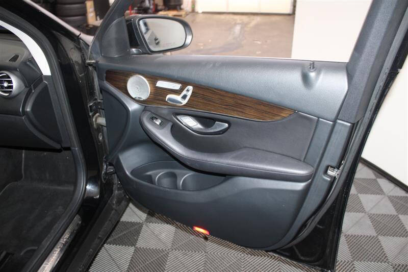 2016 Mercedes-Benz GLC GLC 300