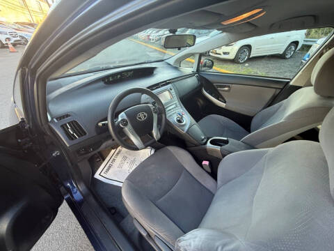 2012 Toyota Prius Two