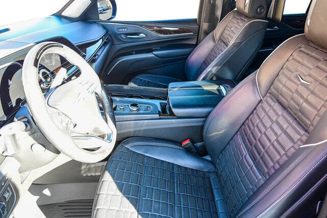 2023 Cadillac Escalade Sport Platinum