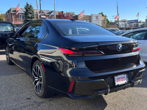 2023 BMW 7 Series 740i