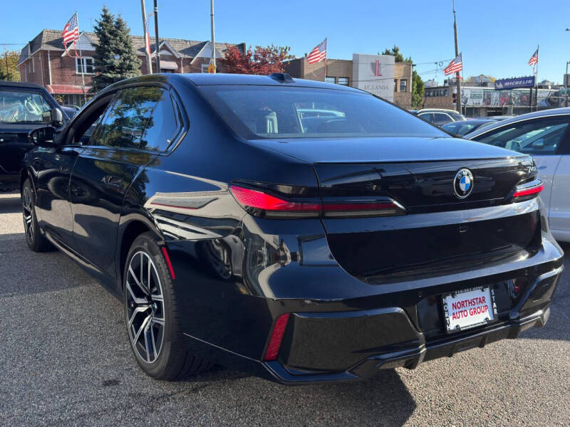 2023 BMW 7 Series 740i