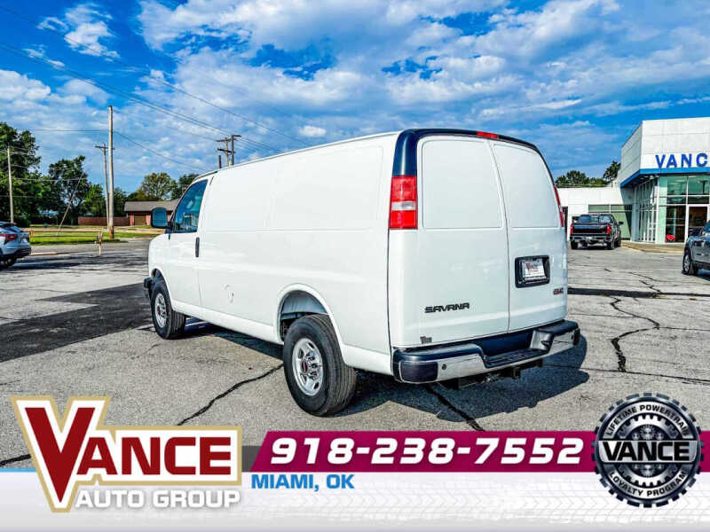 2025 GMC Savana 2500