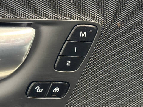 2023 Volvo XC60 B5 Core